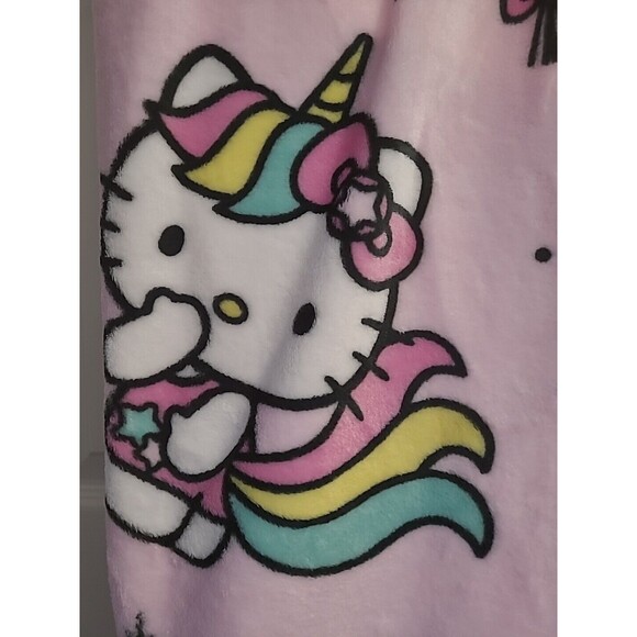 Sanrio Hello Kitty 50x70 Pink Unicorn Ballons Rainbows Clouds Throw Blanket New - Picture 2 of 7